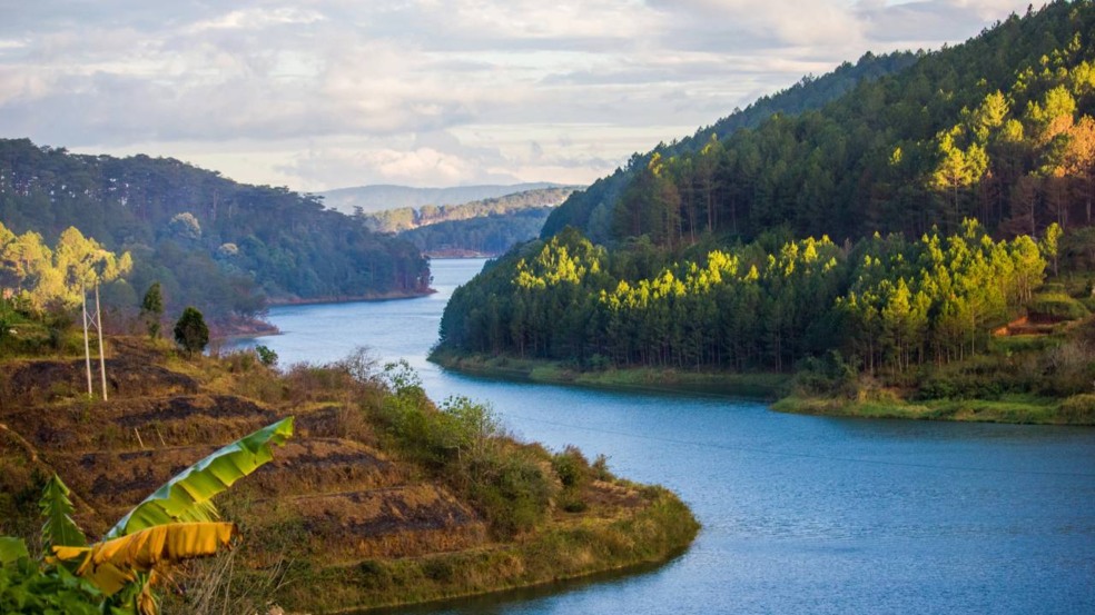 Os rios que correm ao contrário e intrigam pesquisadores Os rios que correm ao contrário e intrigam pesquisadores