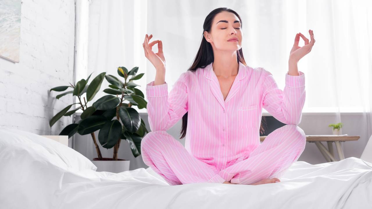 Como criar uma rotina matinal que estimula energia e motivação