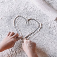 O significado secreto do símbolo do coração que vai além do amor