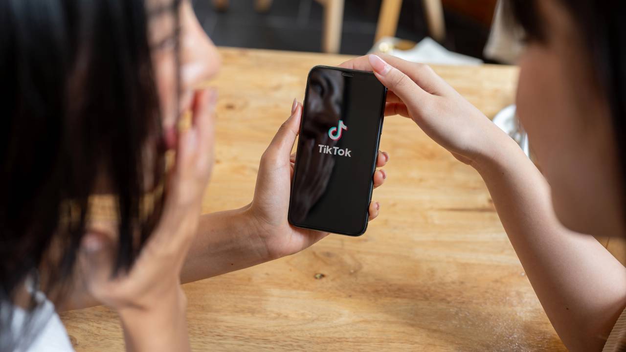 O significado destas gírias do TikTok que invadiram o dia a dia sem aviso