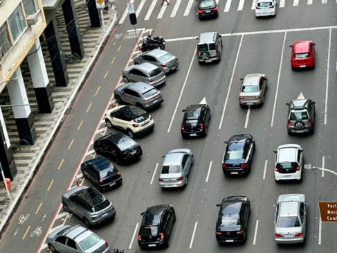 Av. Amaral Peixoto (dividida em quatro trechos, sempre no lado esquerdo da circulação): entre Rio Branco e Visconde de Uruguai | Foto: Cidade de Niterói