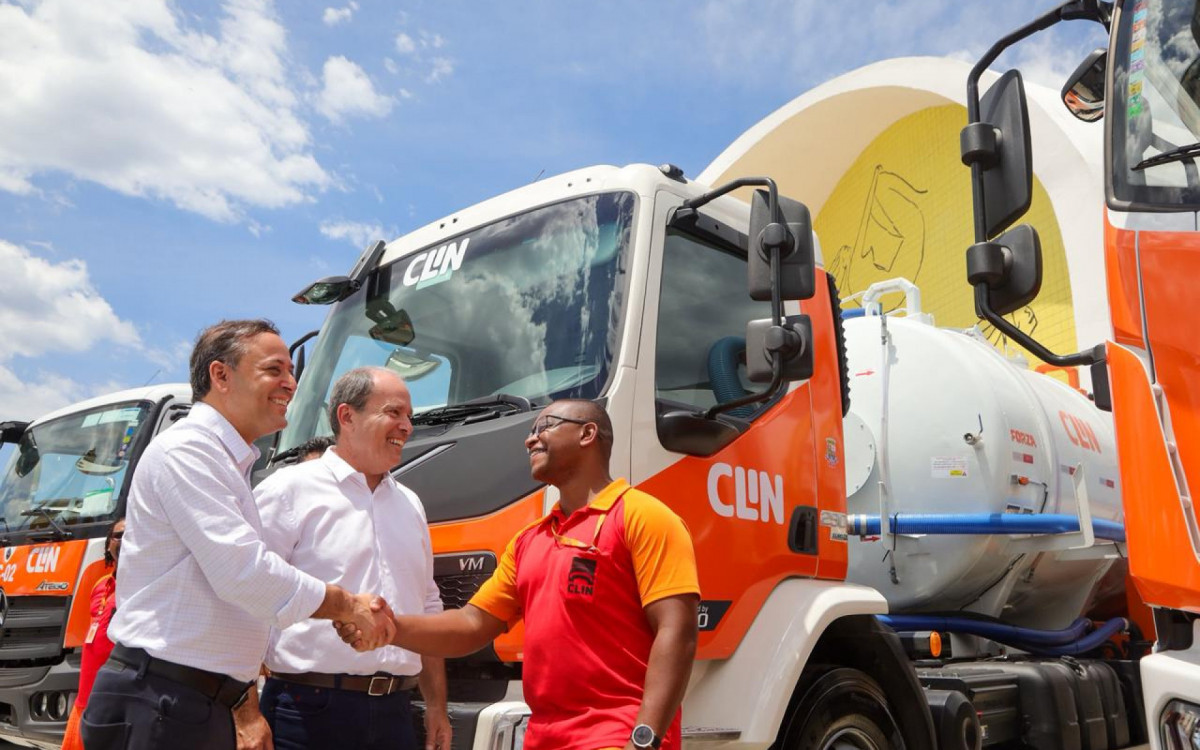 29 novos veículos para limpeza urbana 29 novos veículos para limpeza urbana