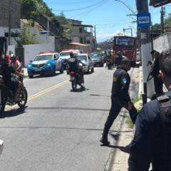 &Ocirc;nibus &eacute; sequestrado