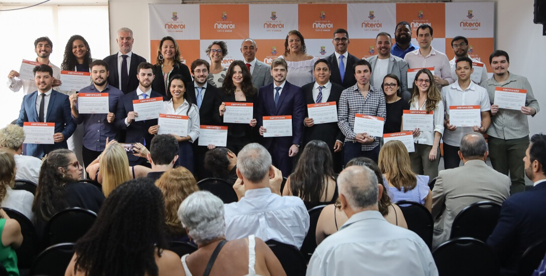 19 concursados 19 concursados