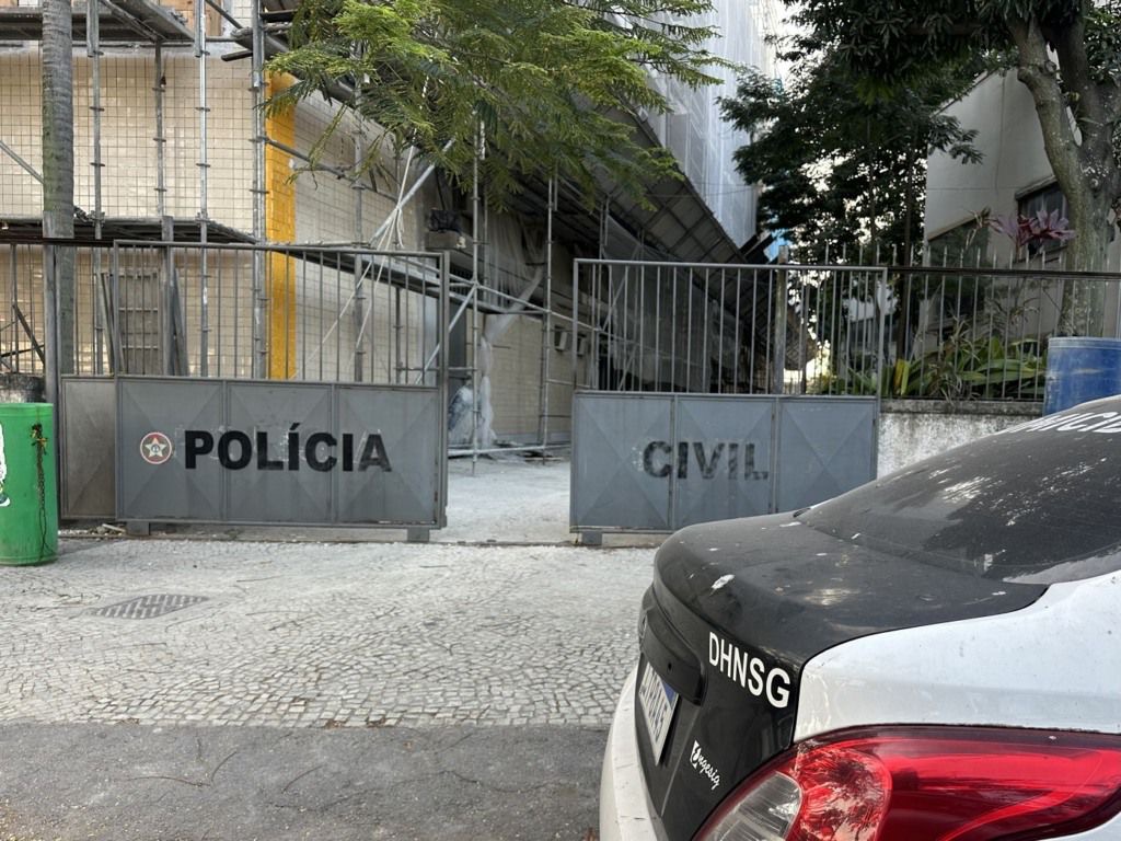 Delegacia de Homicídios de Niterói, São Gonçalo e Itaboraí (DHNSG) | Foto: Arquivo Cidade de Niterói
Delegacia de Homicídios de Niterói, São Gonçalo e Itaboraí (DHNSG) | Foto: Arquivo Cidade de Niterói