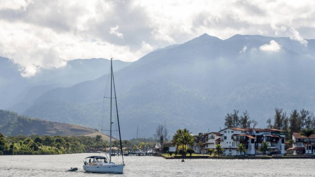 4 destinos incríveis a até 4 horas de Niterói para curtir o verão