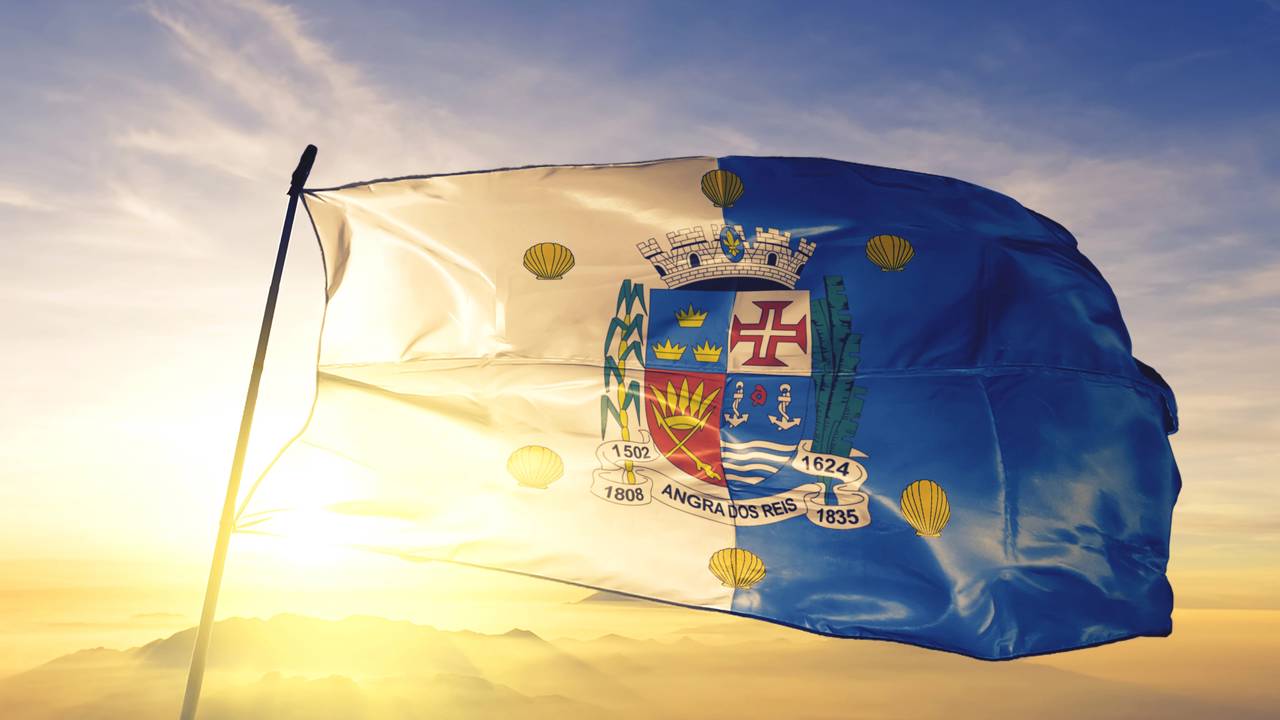 Bancos fecham no RJ na terça-feira e população se prepara