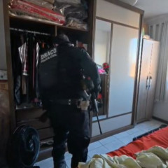 Rio de Janeiro cumpre opera&ccedil;&atilde;o contra o Comando Vermelho