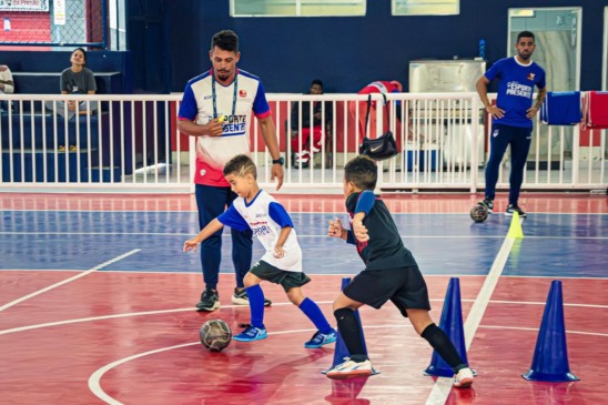 Maricá abre vagas em aulas de futsal para crianças de 5 a 15 anos