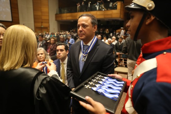 Rodrigo Neves - medalha TJRJ