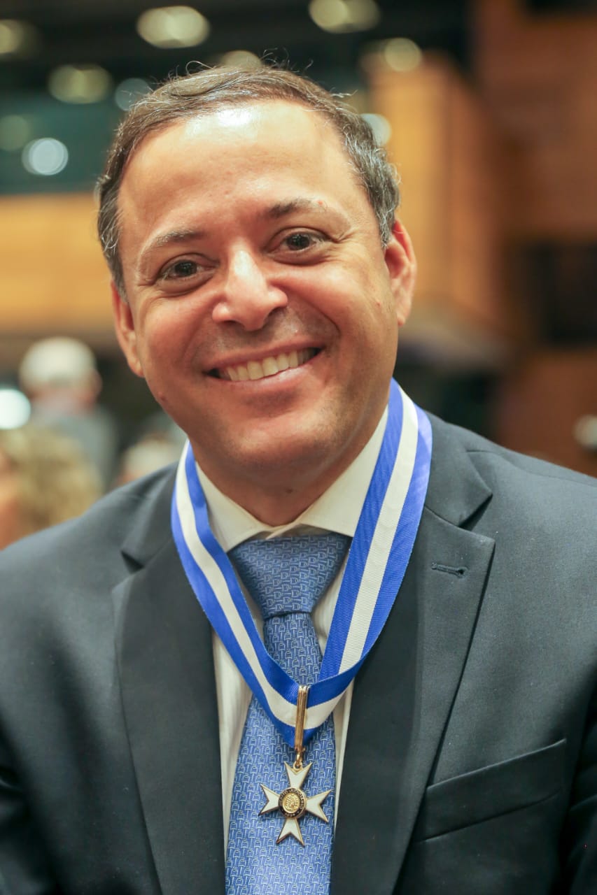 Rodrigo Neves - medalha TJRJ Rodrigo Neves - medalha TJRJ