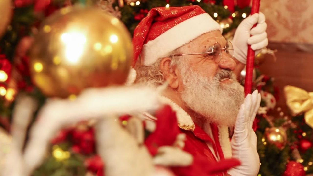 Cidade histórica a duas horas de Niterói ganha Natal de ruas iluminadas