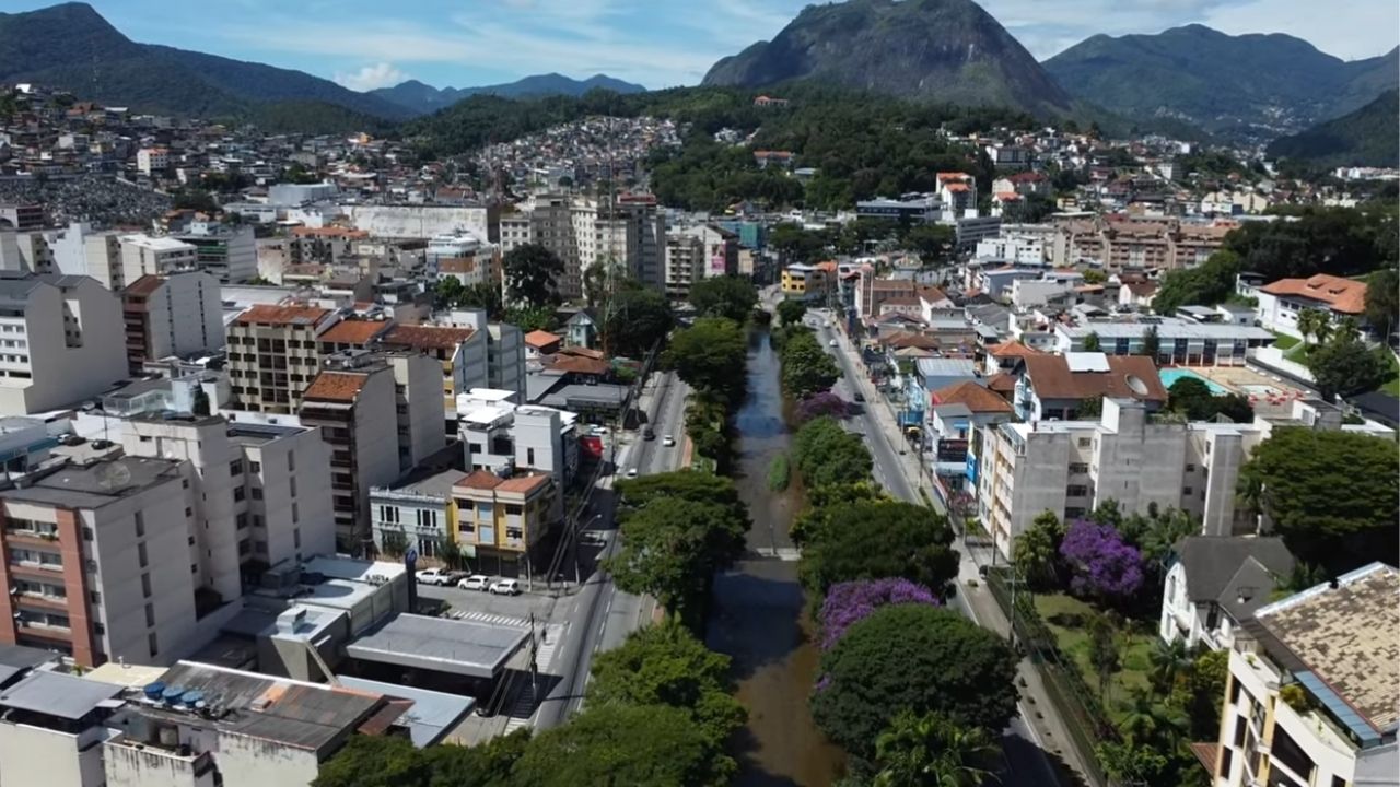 Charme europeu e o clima da serra fluminense neste destino imperdível