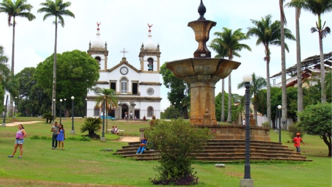 Esta cidade no interior do Rio encanta com cenário natalino