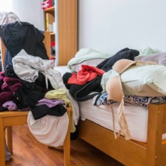 Organizar não resolve tudo, mas ajuda a respirar melhor.