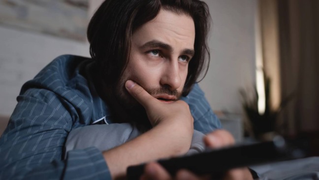 Comportamento social influenciando a preferência pelo ambiente doméstico - Créditos: depositphotos.com / HayDmitriy