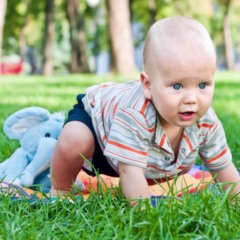 O que realmente funciona para vestir crianças no calor intenso