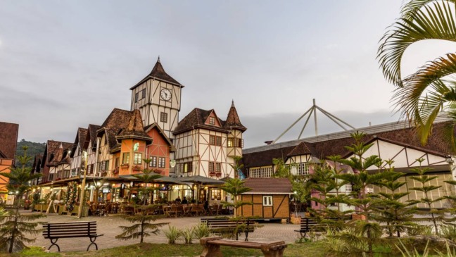 Experiência urbana revelando detalhes escondidos em um único dia. - Créditos: depositphotos.com / paulobaqueta
