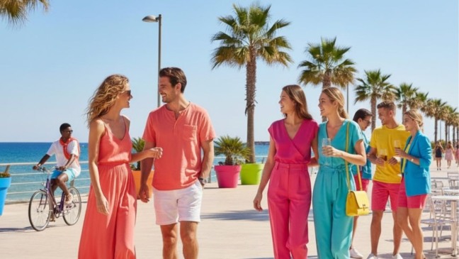 Tendência forte do verão: looks vibrantes que mudam seu astral