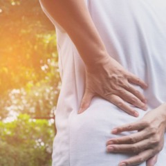 Dores na coluna podem gerar intensas dores.