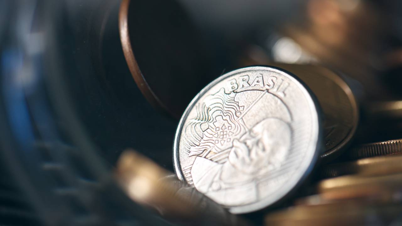 10 erros de cunhagem em moedas brasileiras que valem milhares de reais