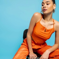 Dicas pr&aacute;ticas que transformam a apar&ecirc;ncia e destacam a silhueta feminina - Cr&eacute;ditos: depositphotos.com / AllaSerebrina