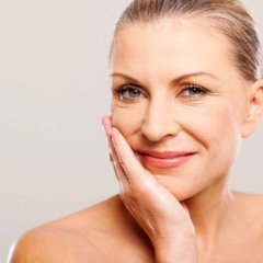 Ela se encontra principalmente na derme, em conjunto com elastina e ácido hialurônico - Créditos: depositphotos.com / michaeljung