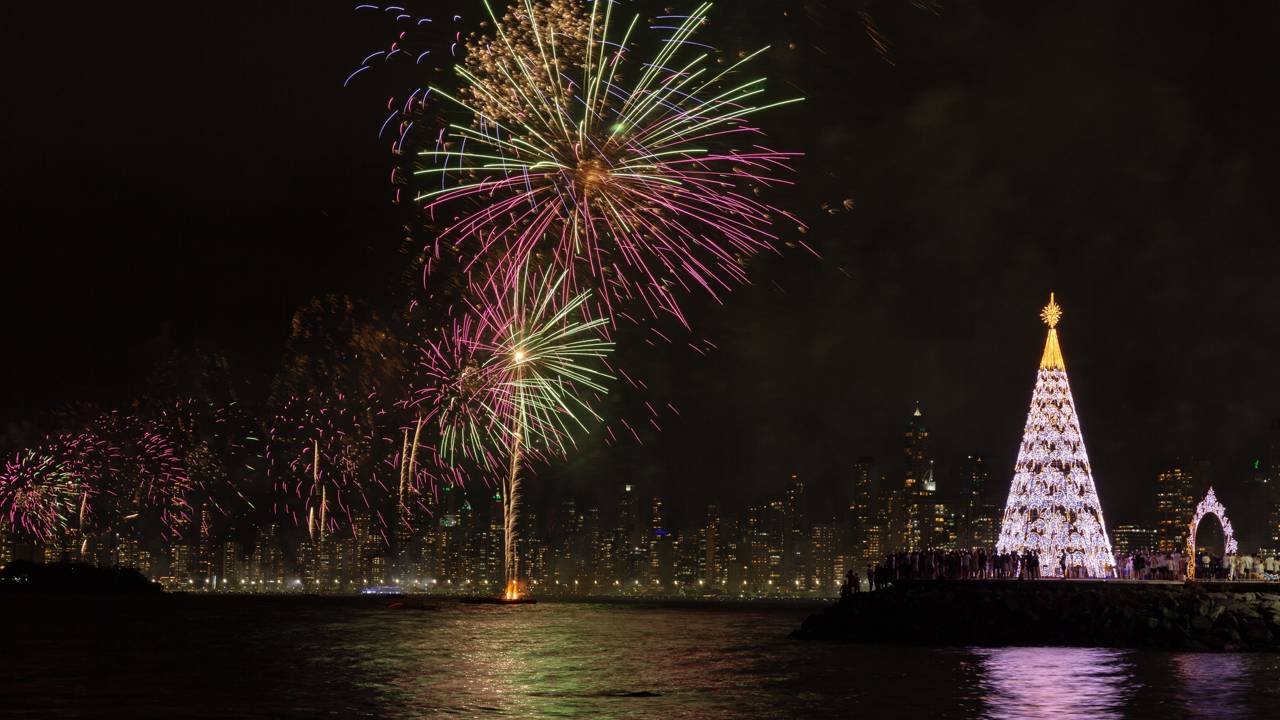 Quanto custa passar o Ano Novo na praia, saindo de grandes capitais?