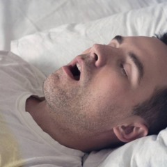 O ronco é um ruído produzido quando o fluxo de ar encontra estreitamentos no trajeto - Créditos: depositphotos.com / diy13@ya.ru