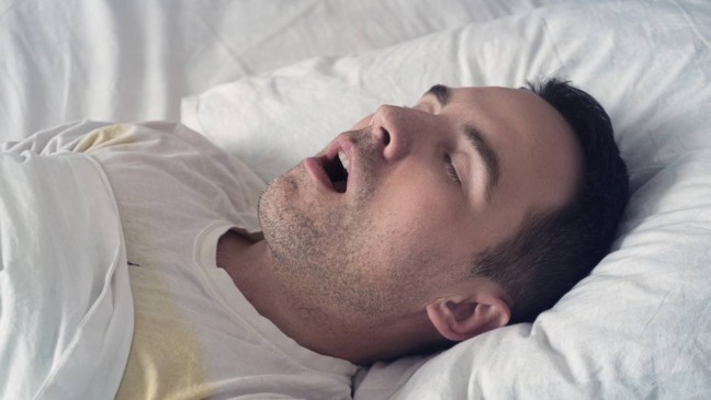 O ronco é um ruído produzido quando o fluxo de ar encontra estreitamentos no trajeto - Créditos: depositphotos.com / diy13@ya.ru