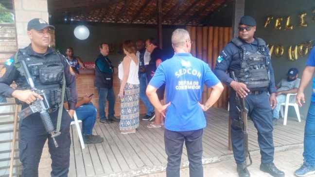 interdita estacionamento