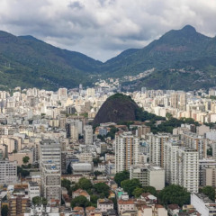 Obra interdita rua movimentada no Rio at&eacute; fevereiro