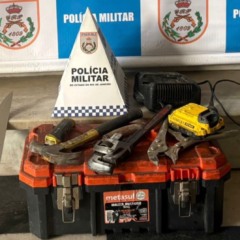 Trio é detido após furto