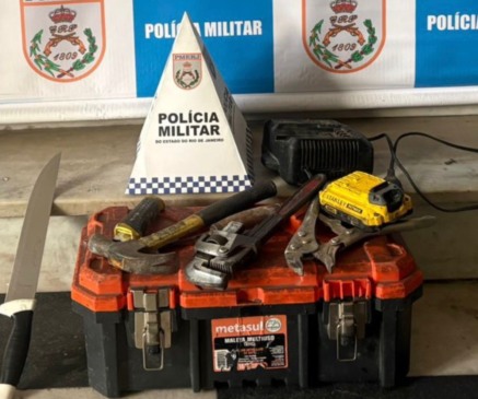 Trio é detido após furto