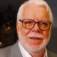 Rio batiza praça no Leblon com nome de Manoel Carlos