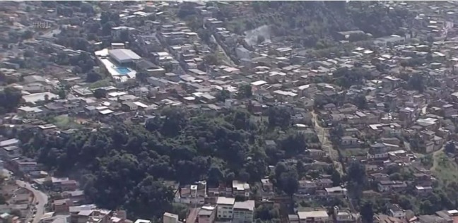 Vídeo revela ação policial em mata durante operação no Rio