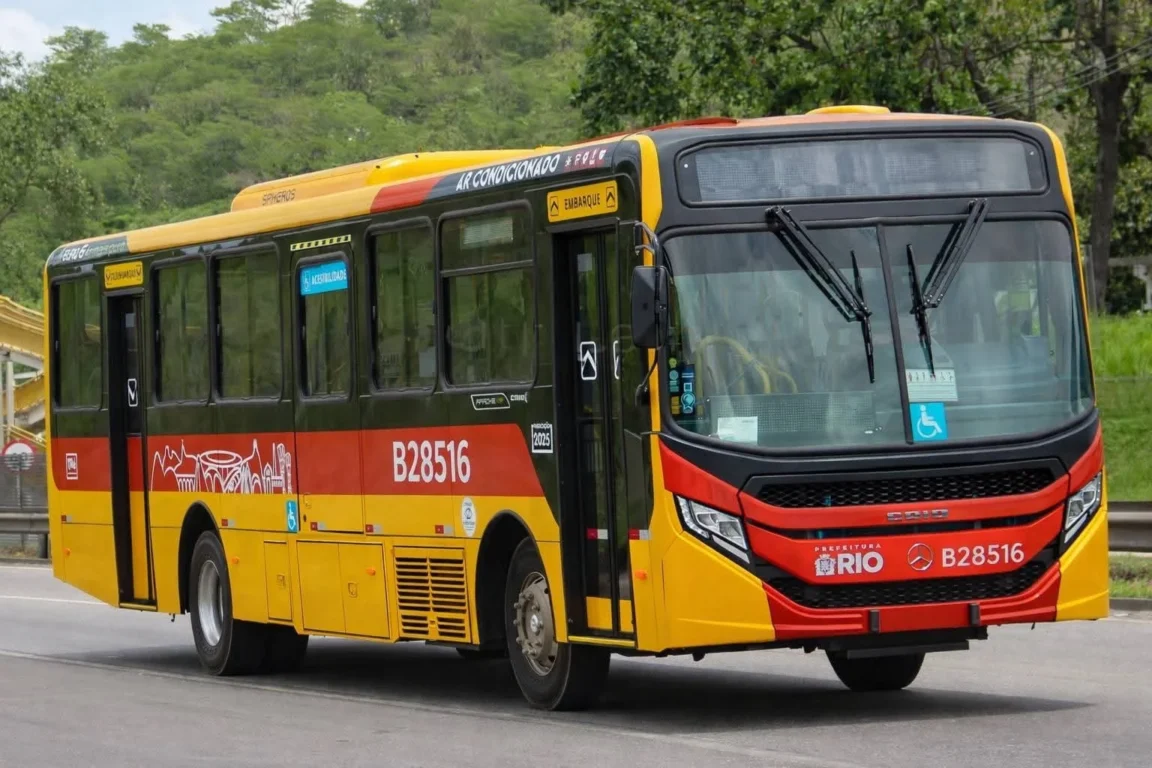 &Ocirc;nibus Rio