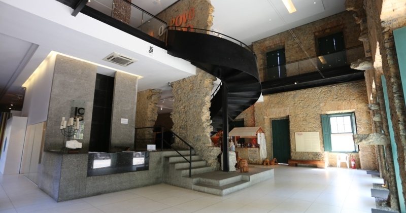 Museu Janete Costa Museu Janete Costa