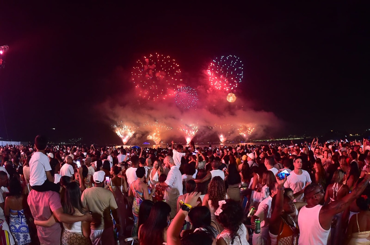 Foto: Claudio Fernandes | Fogos em Niter&oacute;i