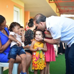 Distribuicao-de-uniformes-e-materiais-escolares-em-UMEI-em-Piratininga-4