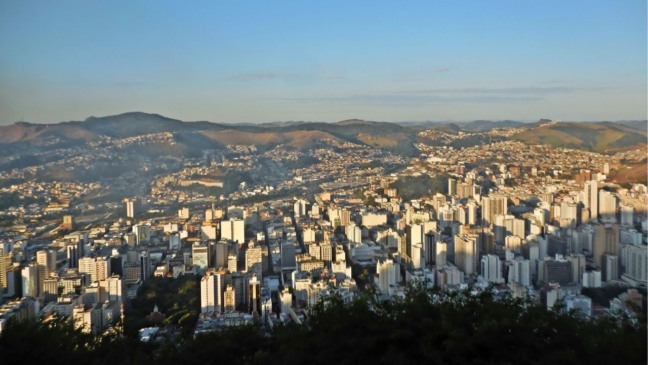A cidade que teve o primeiro Cristo Redentor do Brasil está ao lado do RJ e guarda tesouros surpreendentes