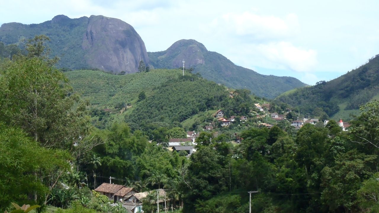 Cidade do interior a 2 horas de Niterói vira referência em turismo natural e pode ser visitada em um bate e volta