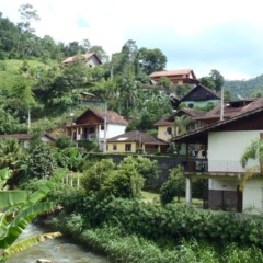 Cidade do interior a 2 horas de Niterói vira referência em turismo natural e pode ser visitada em um bate e volta