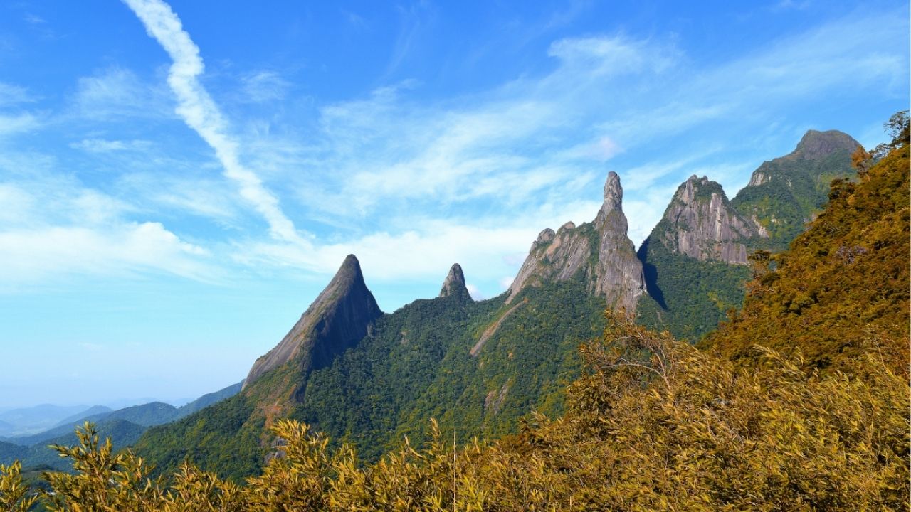 Estes parques nacionais no RJ oferecem sil&ecirc;ncio, paisagens impressionantes e contato real com a natureza