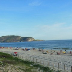 Uma das praias mais amadas de Niterói pode ser o destino perfeito para este fim de semana
