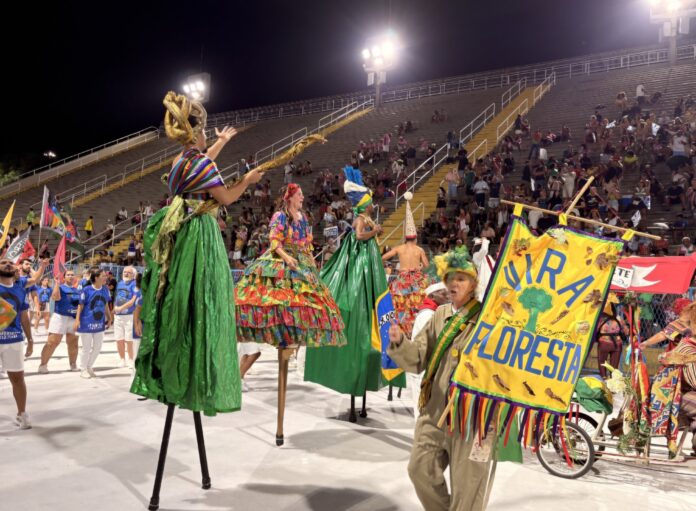 Emerson Dias conduz a Acad&ecirc;micos de Niter&oacute;i