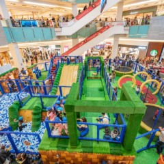 Sonic-Adventure-Park_Plaza-Shopping