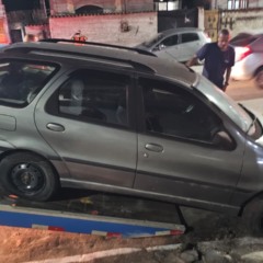 veículos abandonados na Zona Norte