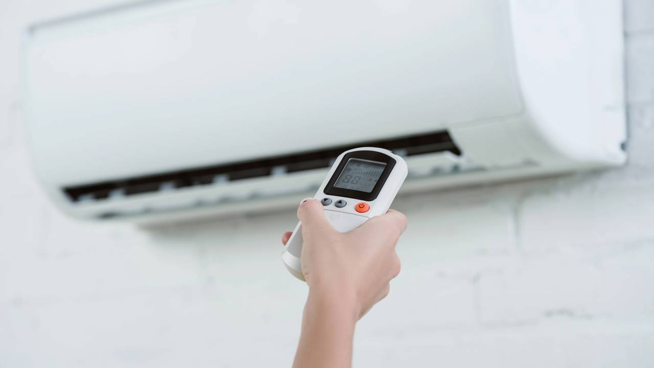 Como economizar na conta de energia em janeiro e evitar surpresas