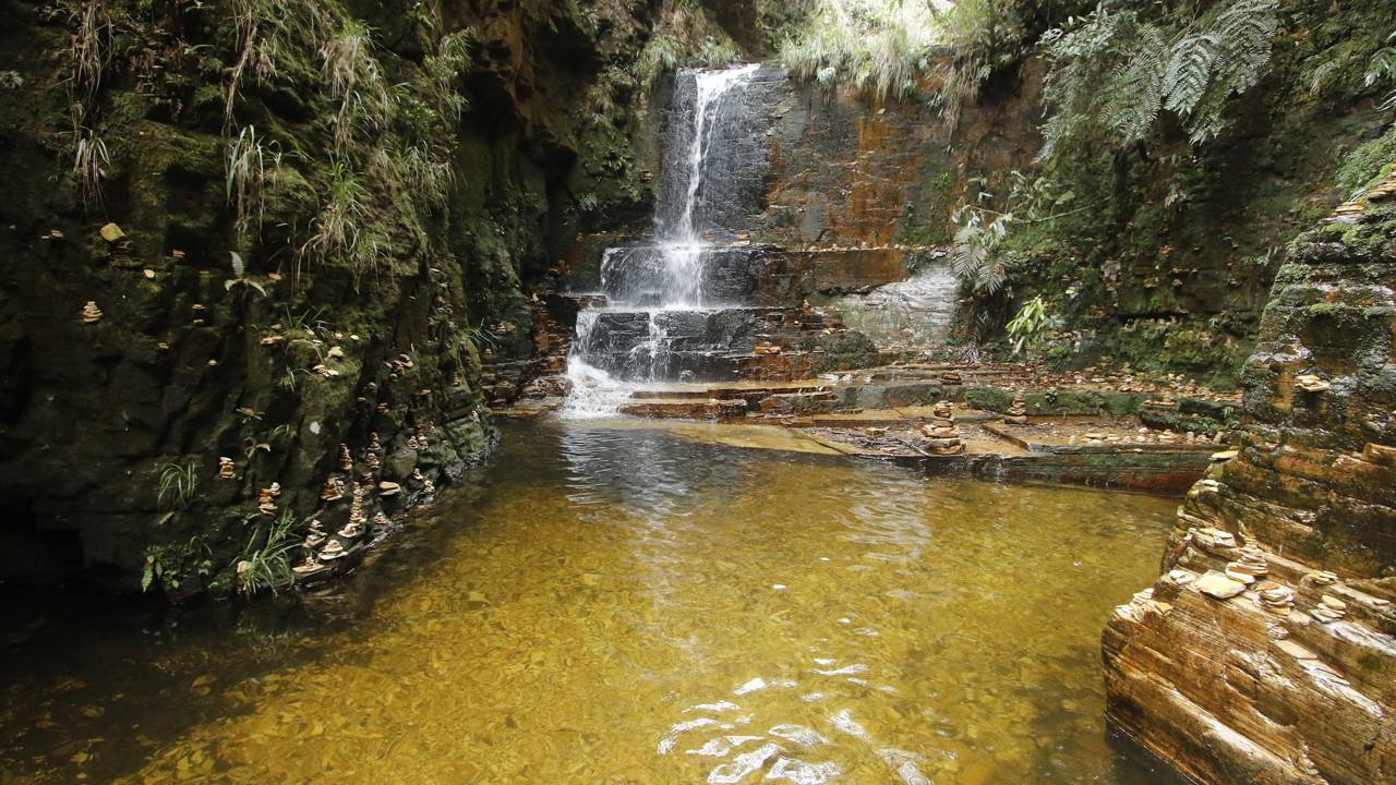 O 'Caribe de Minas' fica perto do RJ e tem águas cristalinas